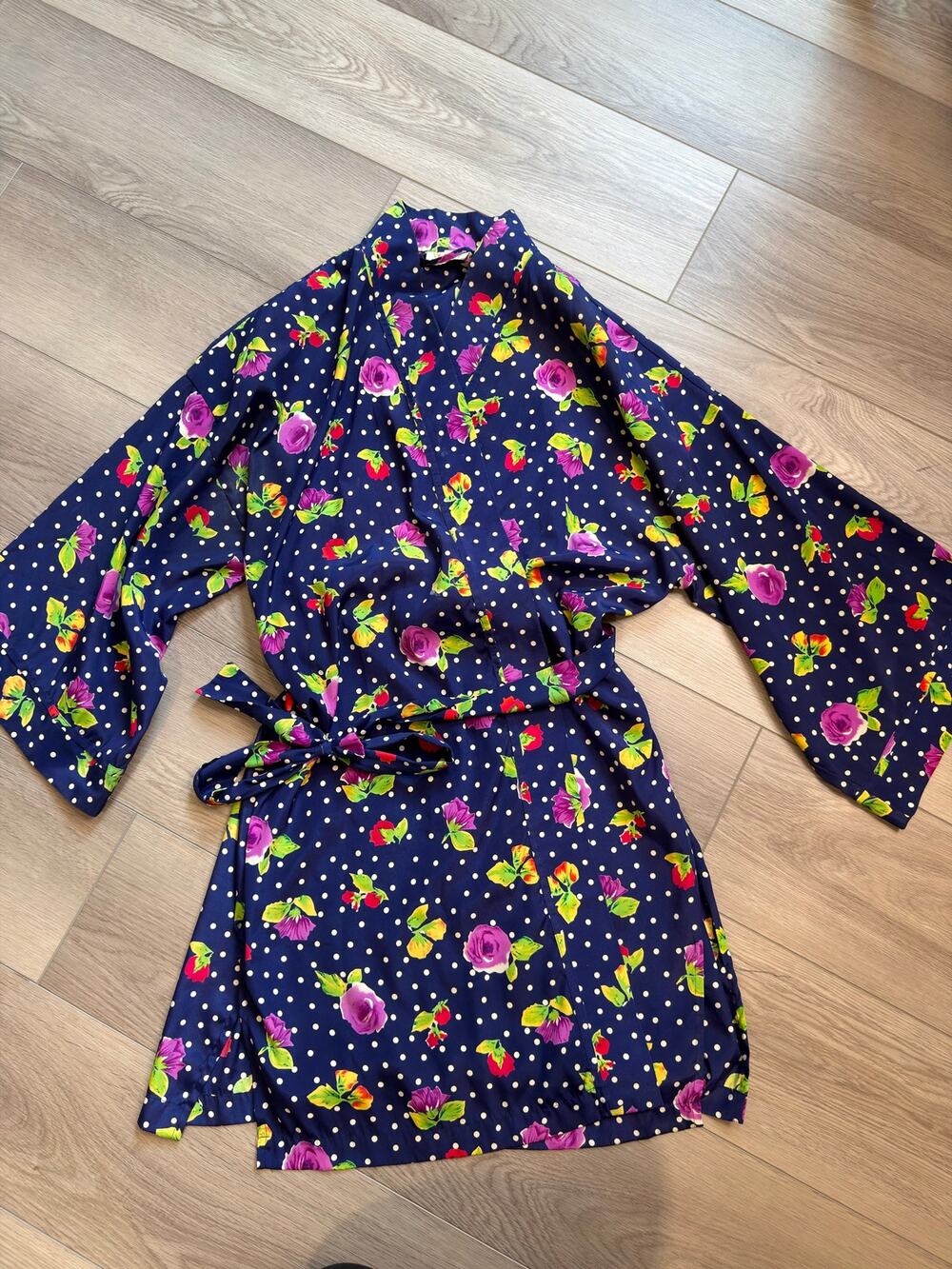 VTG Victoria's Secret Gold Label Romantic Dark Floral Satin Short Robe One Size